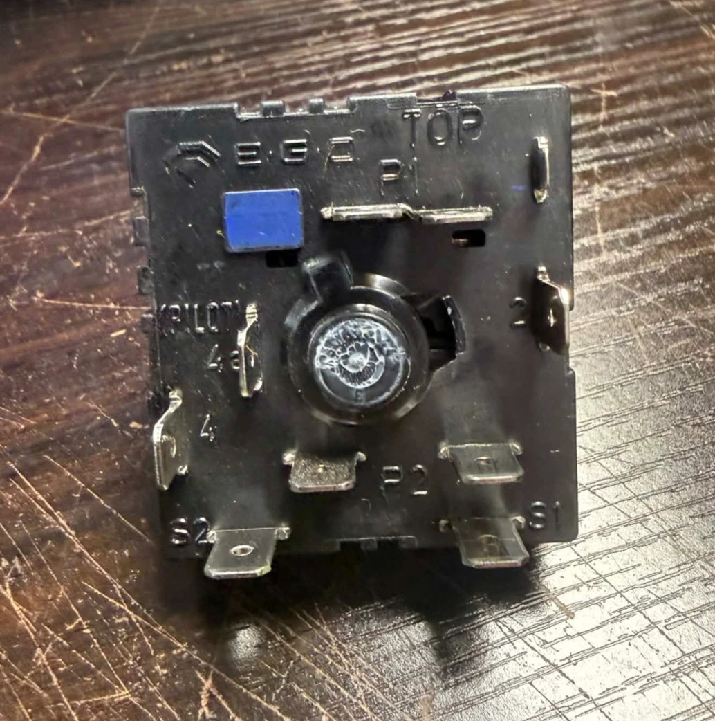 OEM Frigidaire Electric Range Element Switch A17367901 for FCRE306LAFD gallery