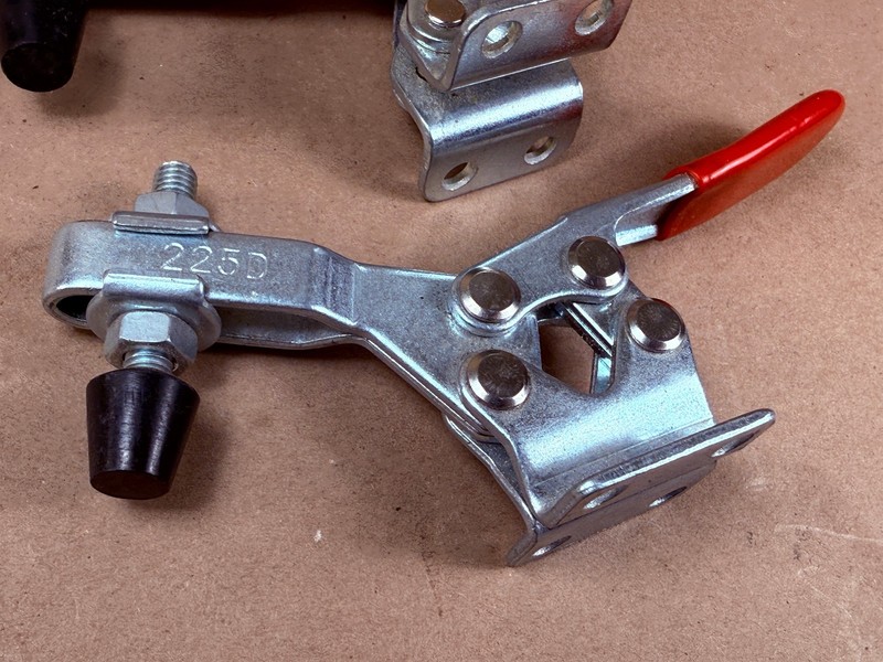2 types - Horizontal Quick-Release Toggle Clamp, 500 lbs 225D 12130 gallery