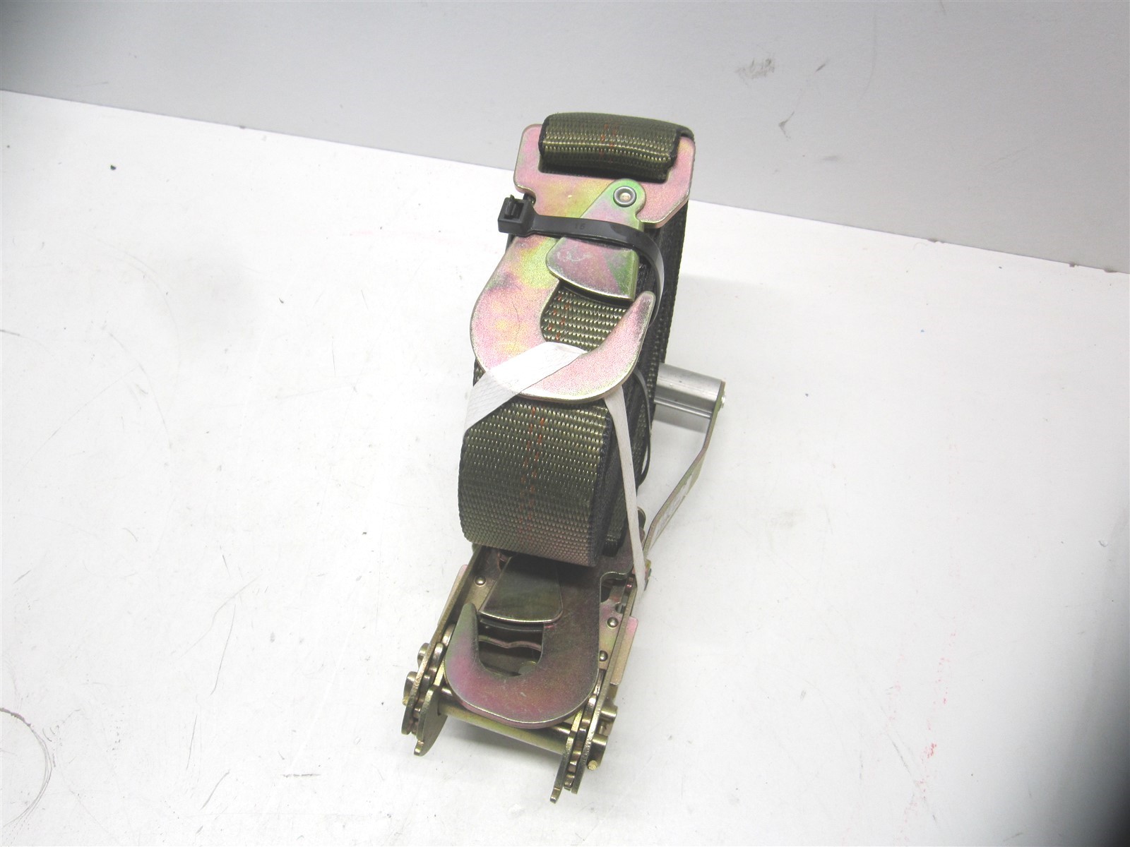 (2X27FSHOD) 2" x 27' 3335lb Load Capacity Ratchet Strap Tie Down with Large Hook gallery