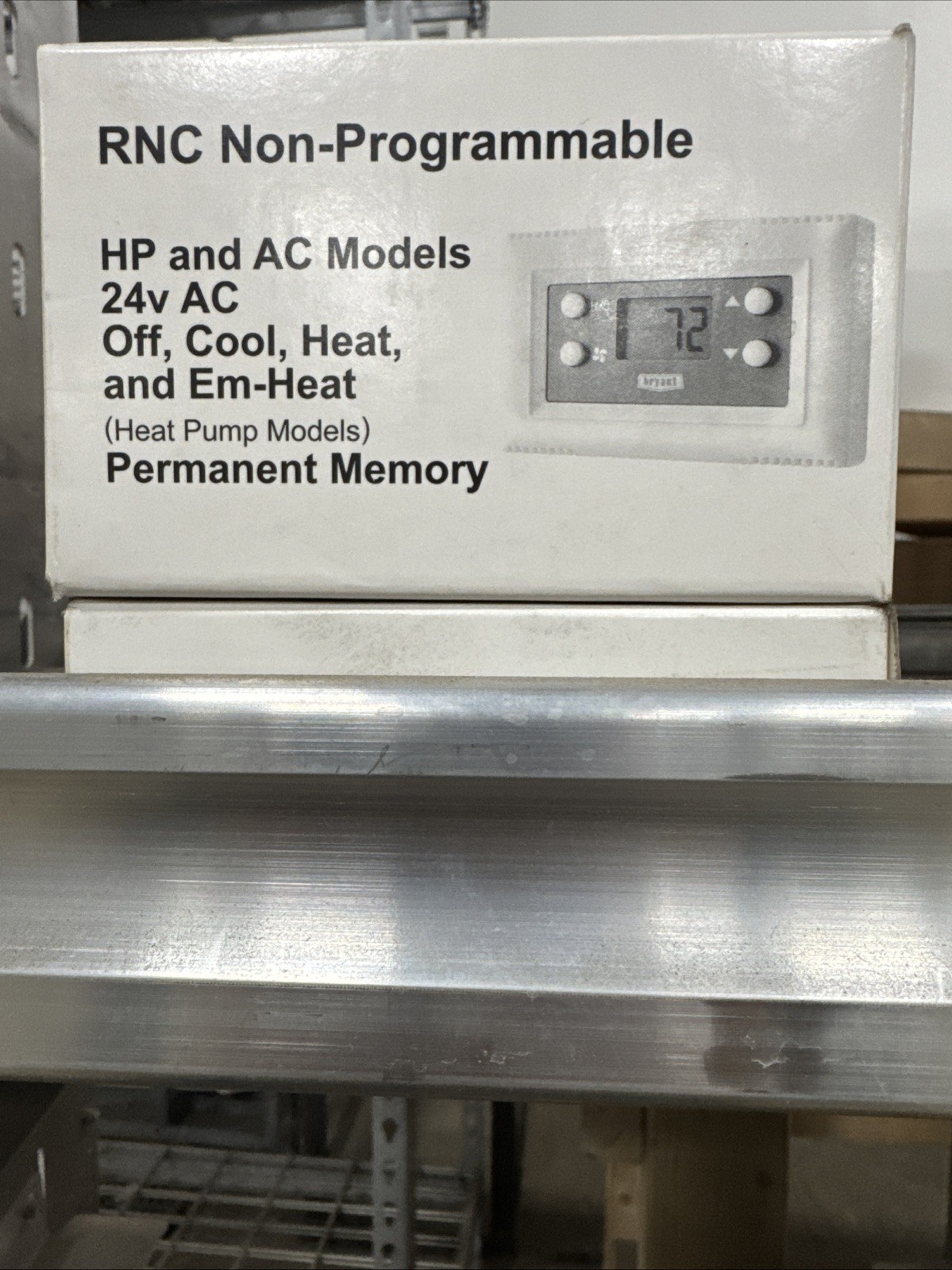 Bryant RNC Non-Programmable HP and Models 24V AC Off Cool Heat and Em-heat New gallery