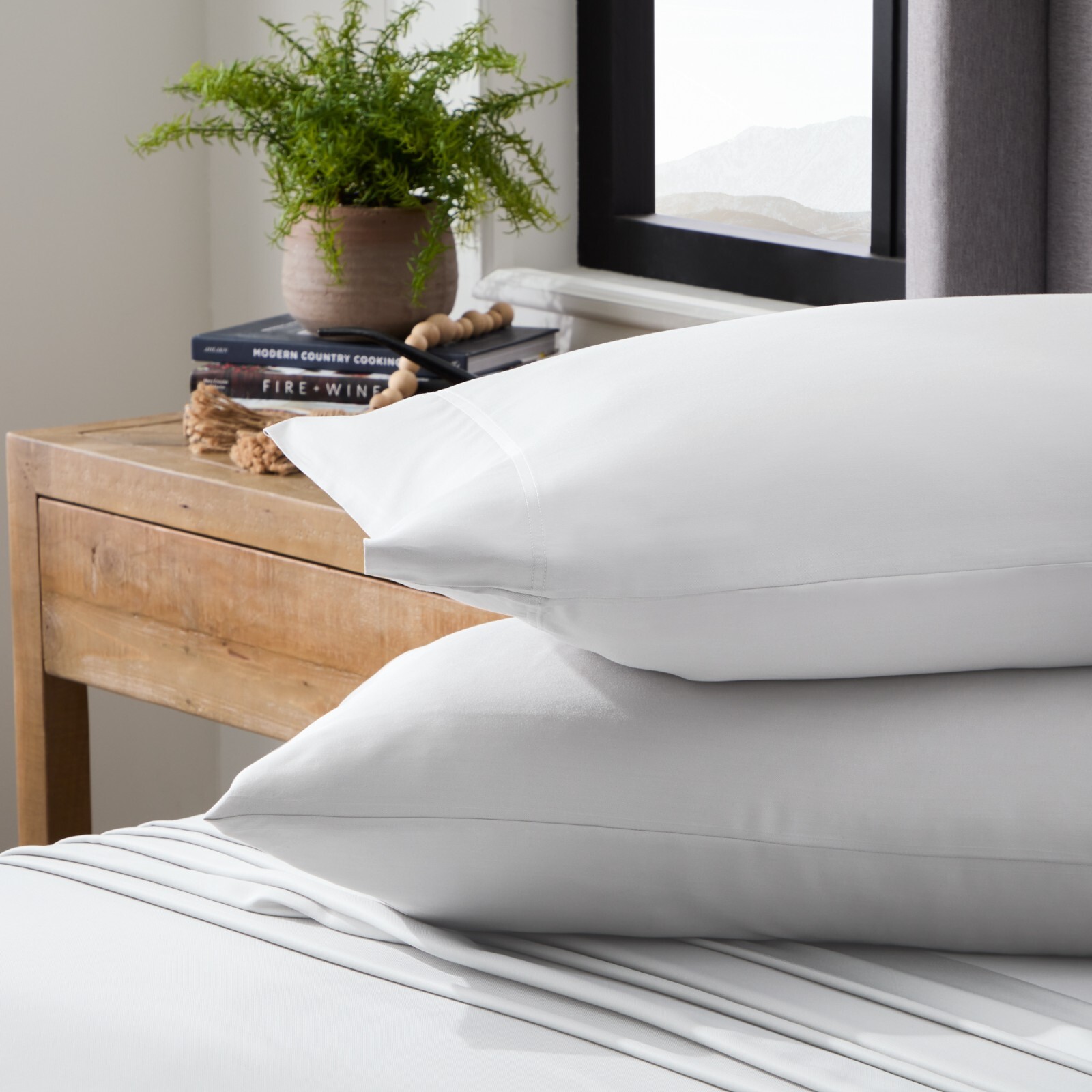 WOVEN BAMBOO BED SHEET SET gallery