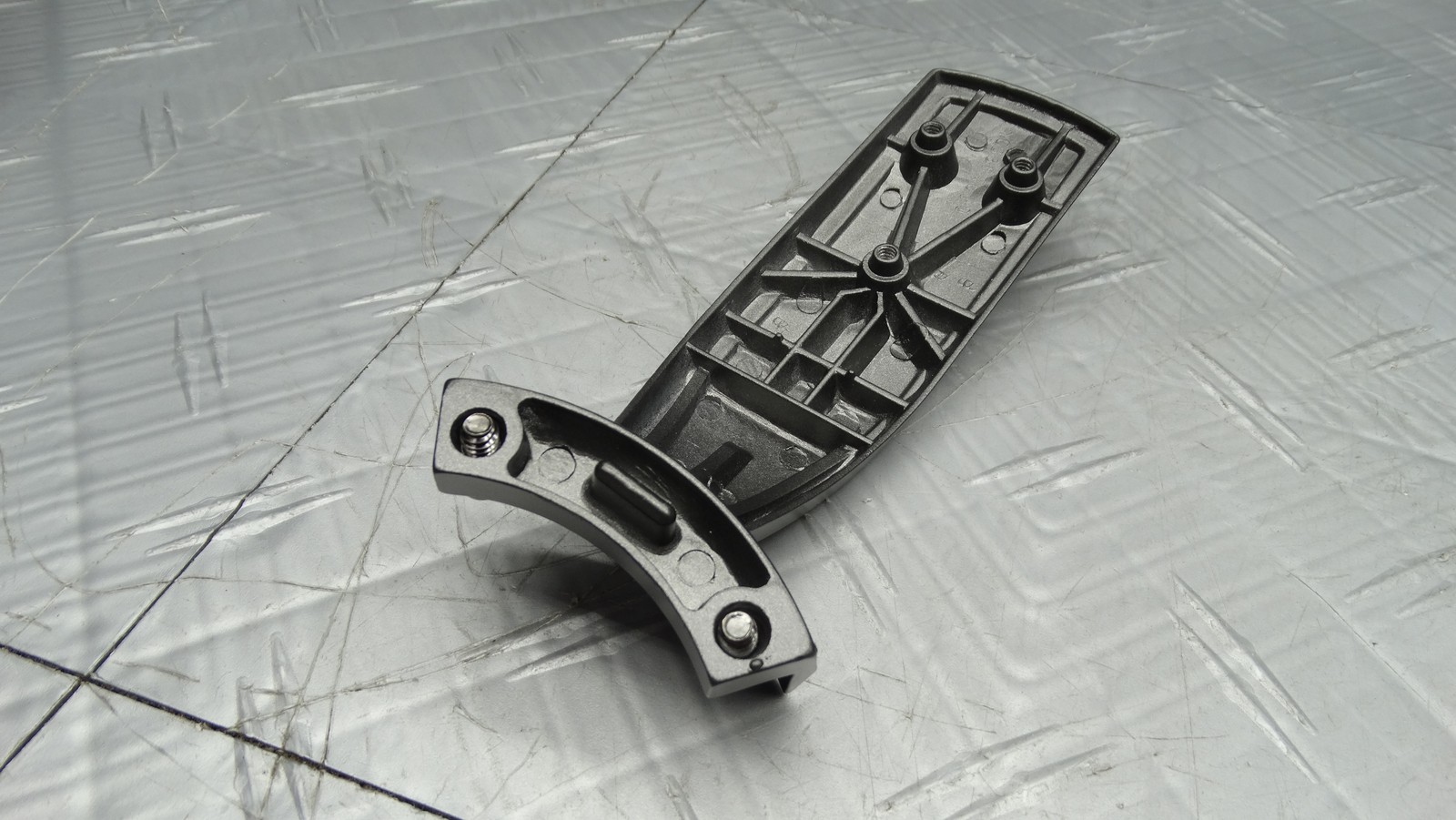 Blade Arm for Hampton Bay Gazebo III 52in Natural Iron Ceiling Fan 1004757258 gallery