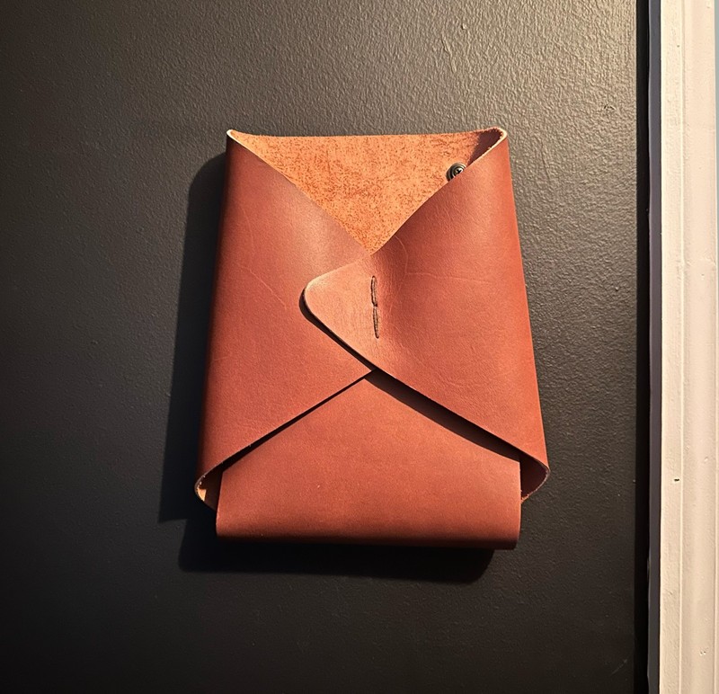 CB2: TASCHE Magazine + Mail Wall Pocket, Cognac Brown Leather gallery