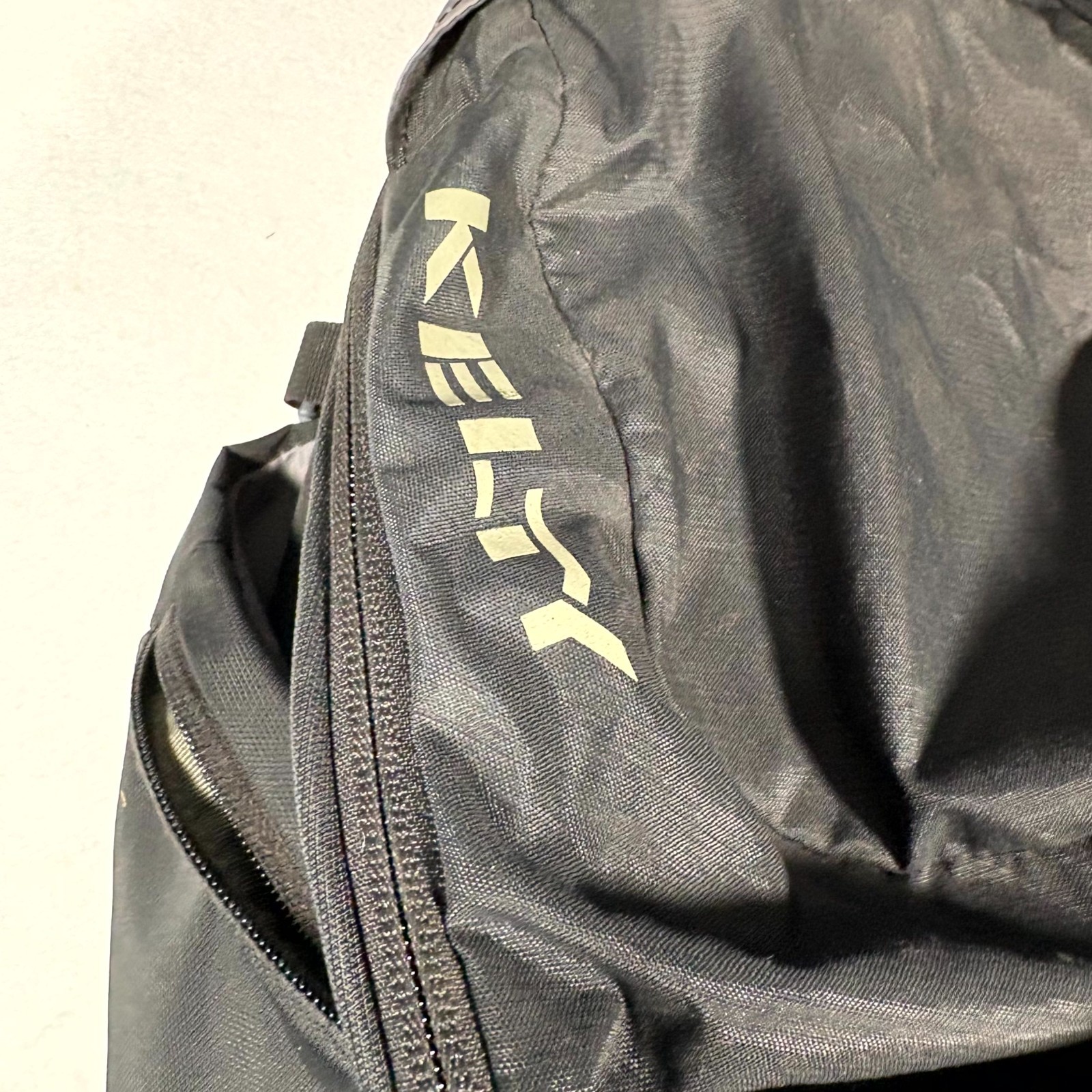 Kelty RedWing 44 Hiking Backpack Womens Black Padded Mesh Back Adjustable Strap 3