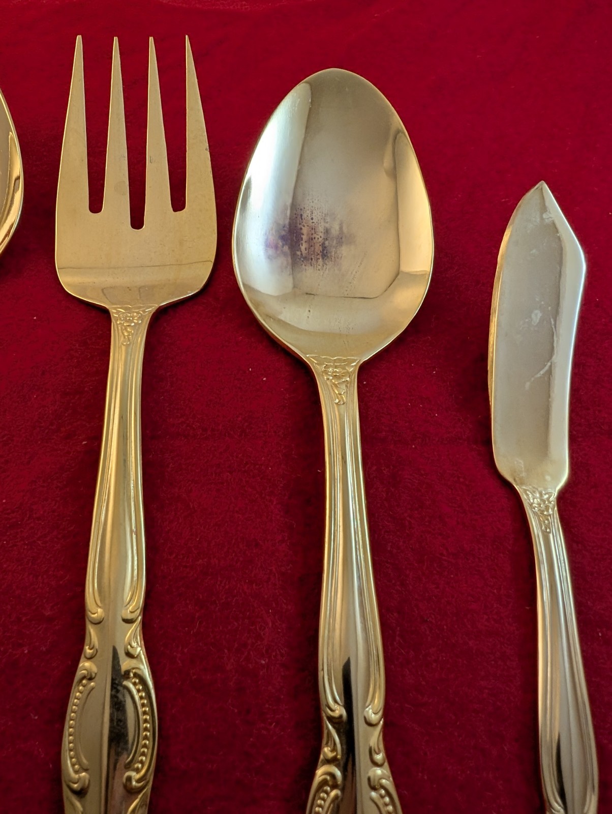International Silver SAN MARCOS Gold Electroplated 5-Piece Serving Set gallery