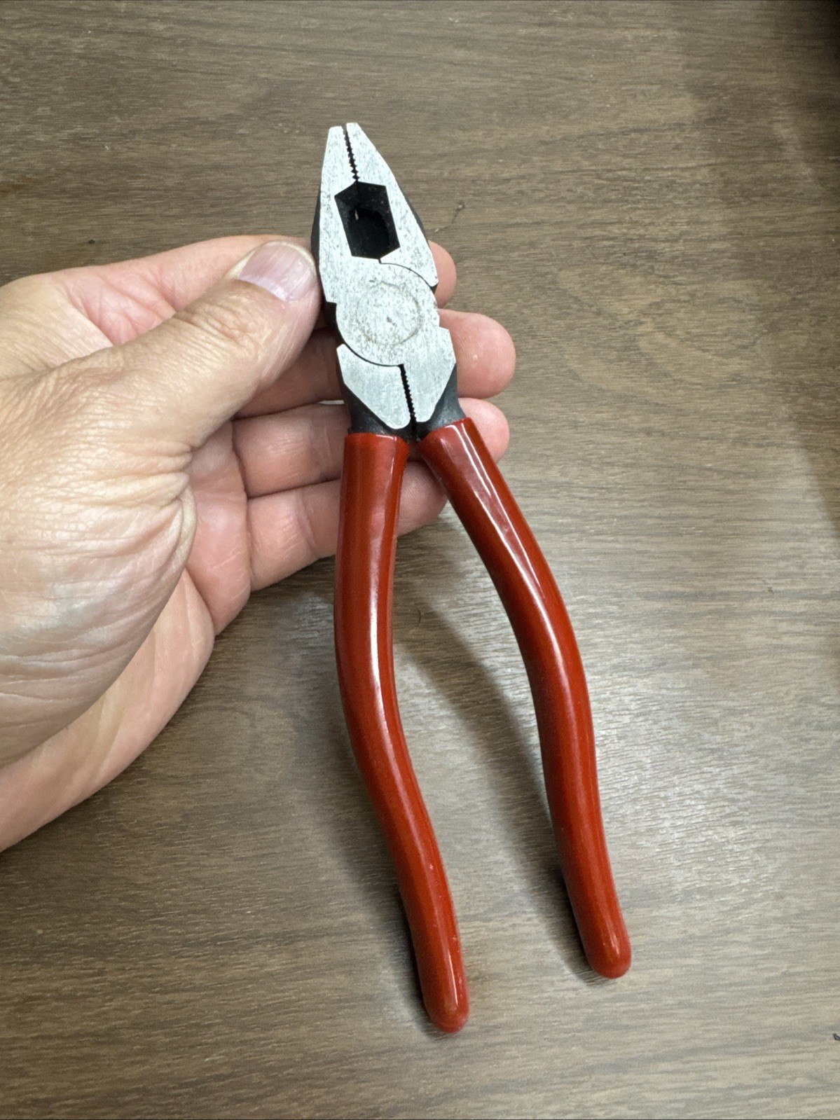 PROTO 7.5" PROFESSIONAL LINEMANS PLIERS, 267G. gallery