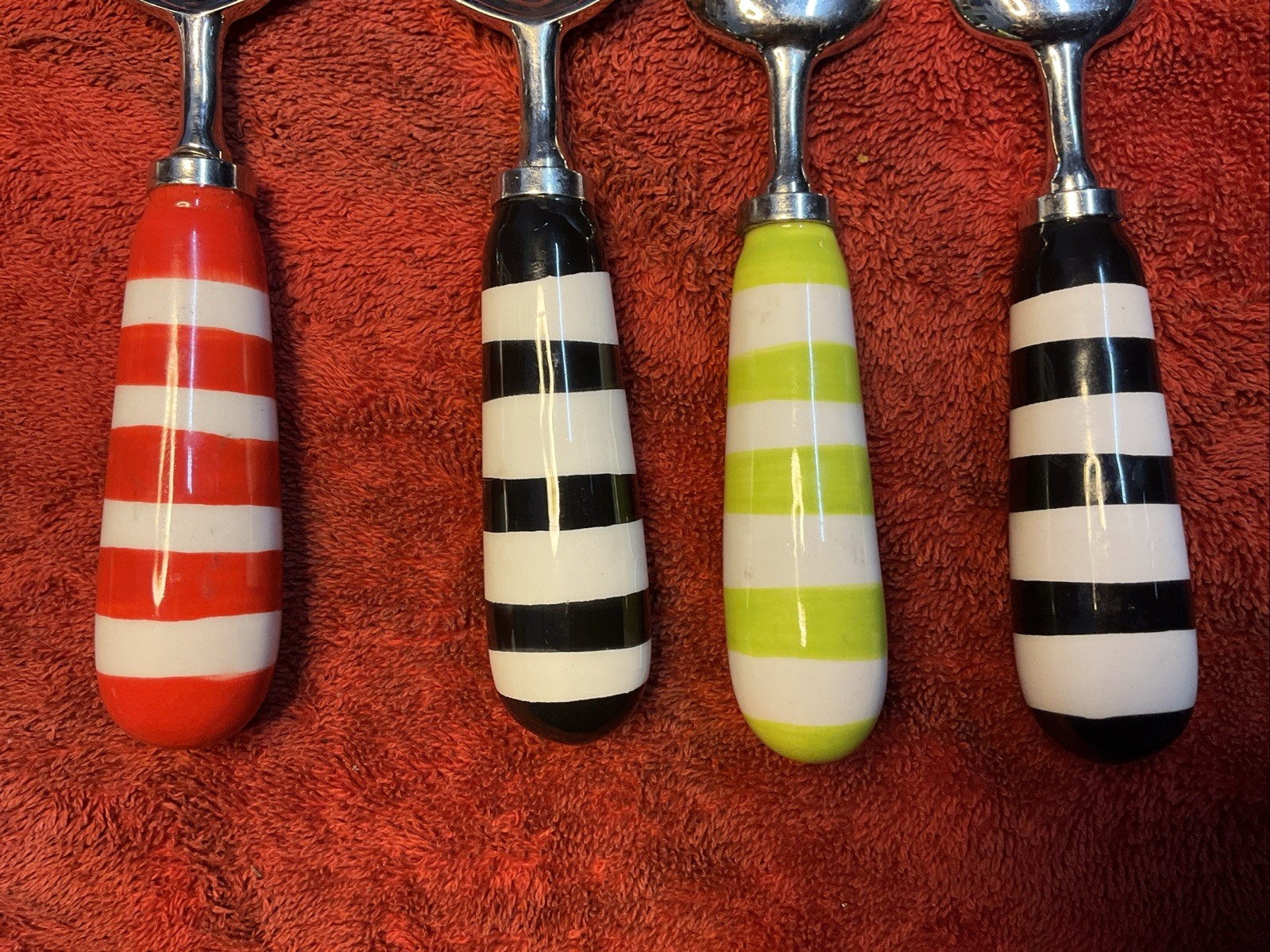 4 Williams-Sonoma Ceramic -Stainless Hand Wash Only 1” X 5” Ice Cream Spoons gallery