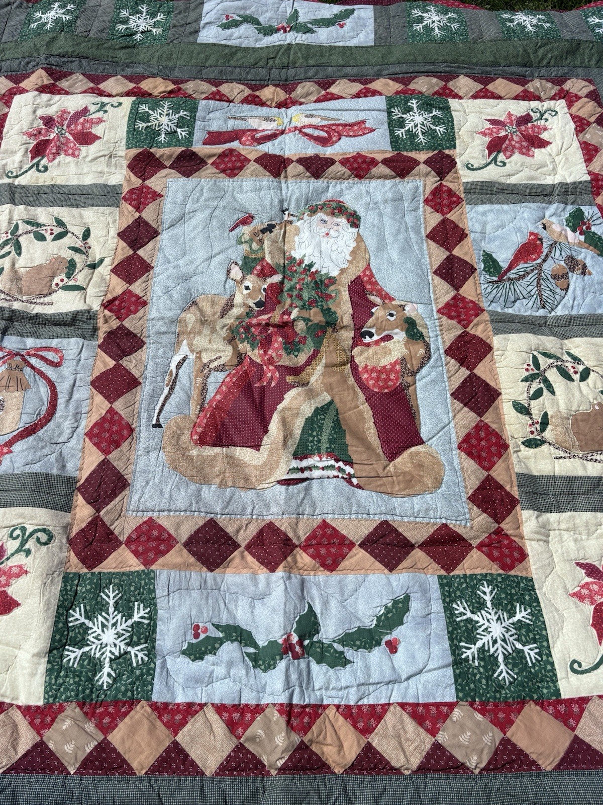 Christmas Quilted Patchwork Santa Quilt Bedspread, Multicolor, Non-Standard gallery