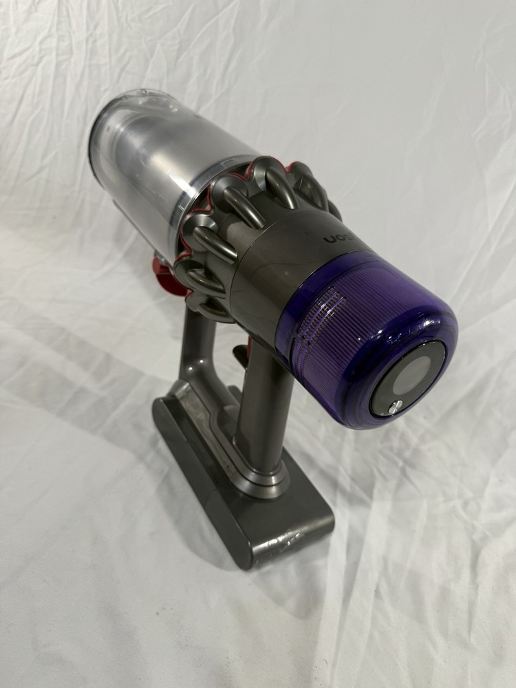 Dyson V11 Versatile And Cordless Stick Vacuum Cleaner SV28 6363A Tested Good !!!
