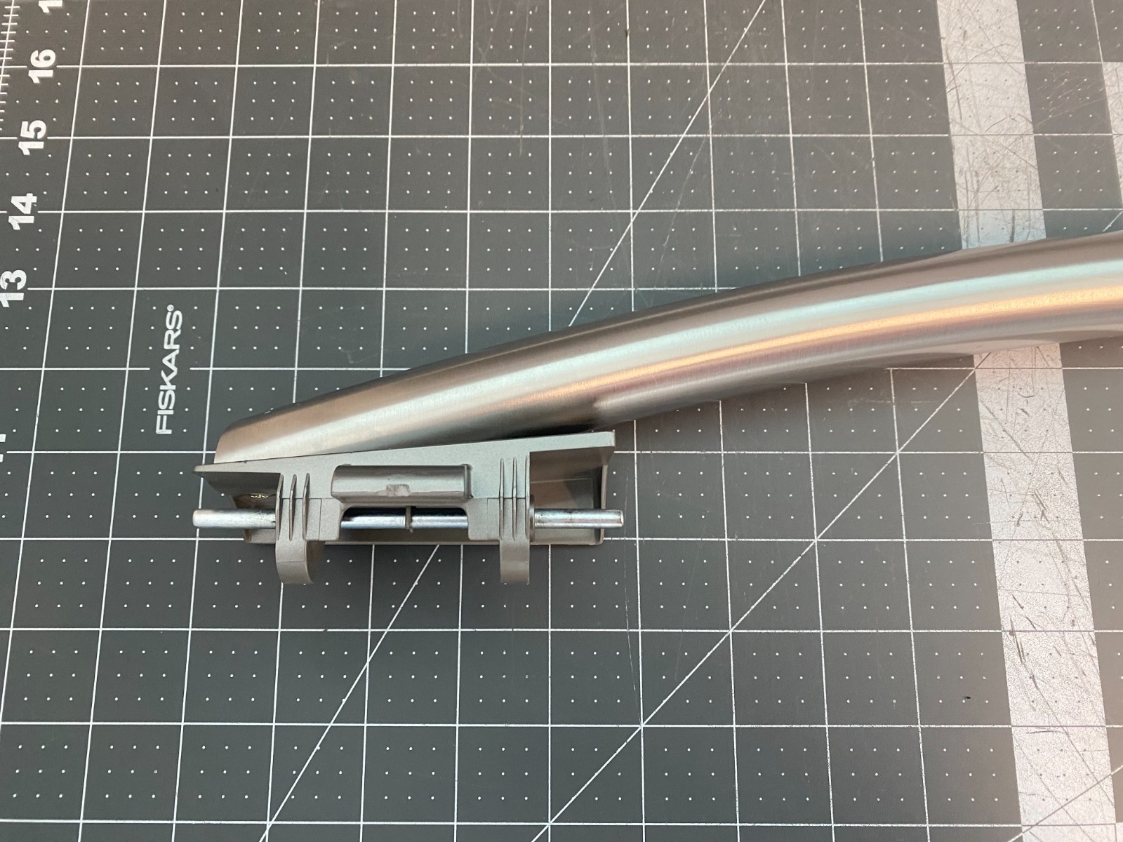 Samsung Refrigerator Freezer Door Handle P# DA64-02550A gallery