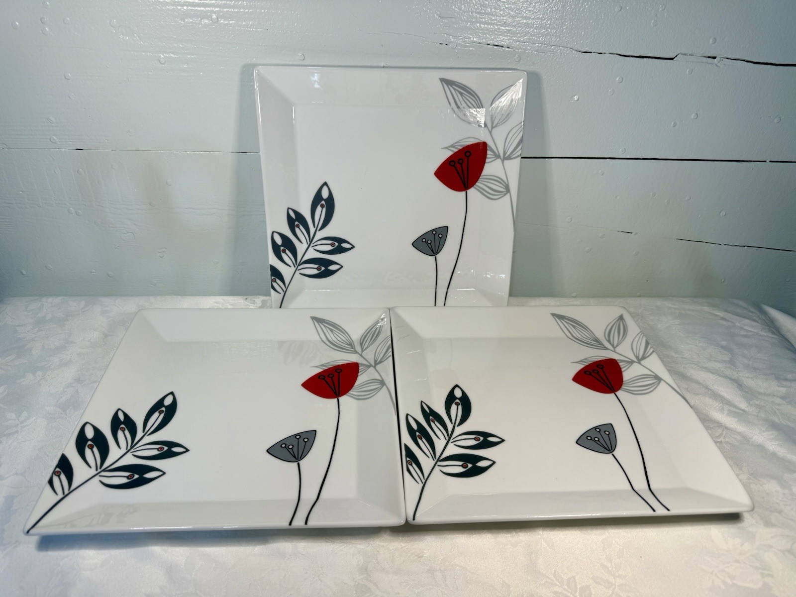 The Celler Whiteware by Macy’s, STEMS , Set/3 Dinner Plates 10.5" gallery