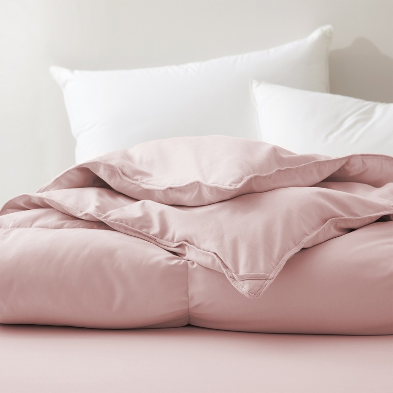 Super Soft Cozy Warm Oversized Down Comforter , King or Queen Bed Blanket gallery