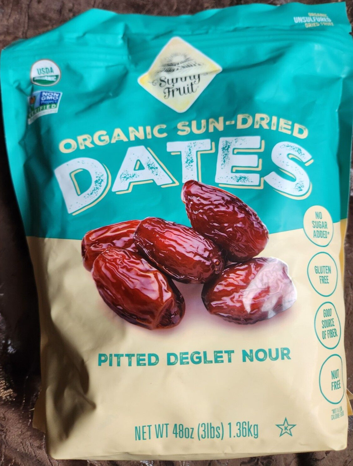 Sunny Fruit Organic Sun-Dried Dates, Pitted Deglet Nour - No sugar added - 48 oz gallery