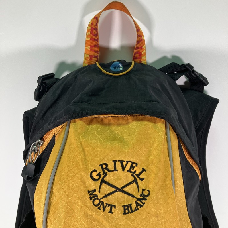 GRIVEL Backpack - Manu Hiking Lightweight Gear Adjustable Straps 2