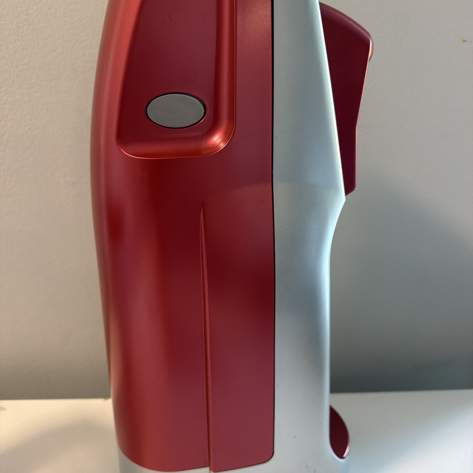 SodaStream Fountain A200 Silver And Red Sparkling Water Soda Maker Machine gallery