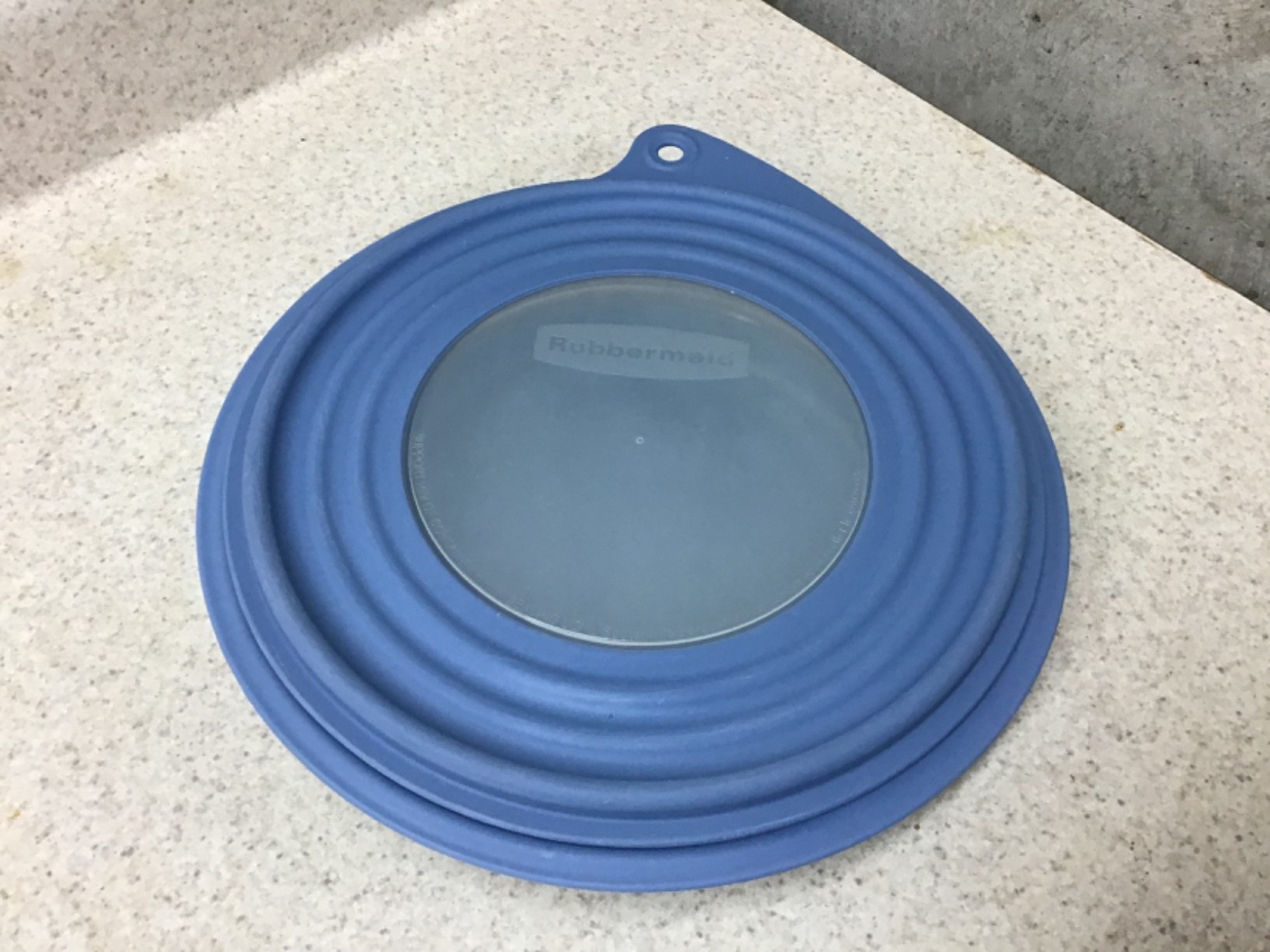 Rubbermaid Collapsible Food Storage Container w/Lid 4 Cup Blue Silicone 7G16 gallery