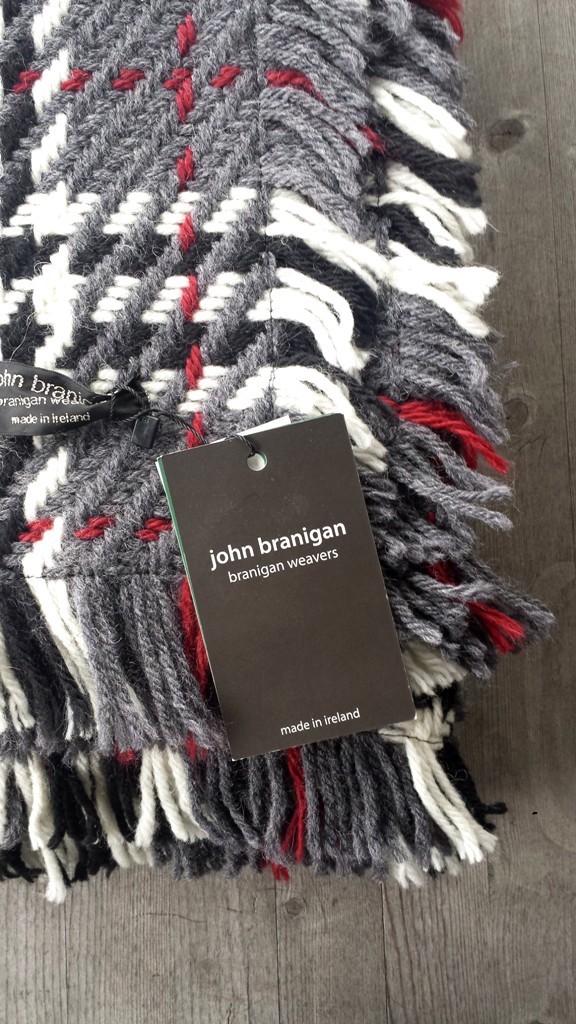 John Branigan Wool/Alpaca Blend Throw Dark Gray Tartan Handwoven in Ireland NEW gallery