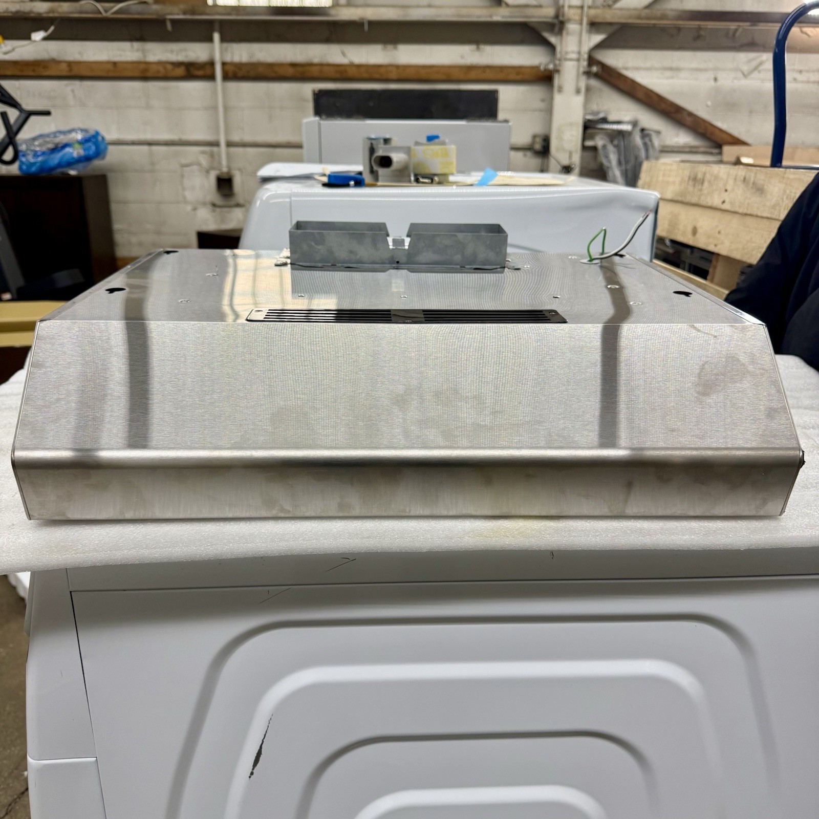 Zephyr AK1124BS 24" Under Cabinet Range Hood Stainless Steel 250 CFM gallery