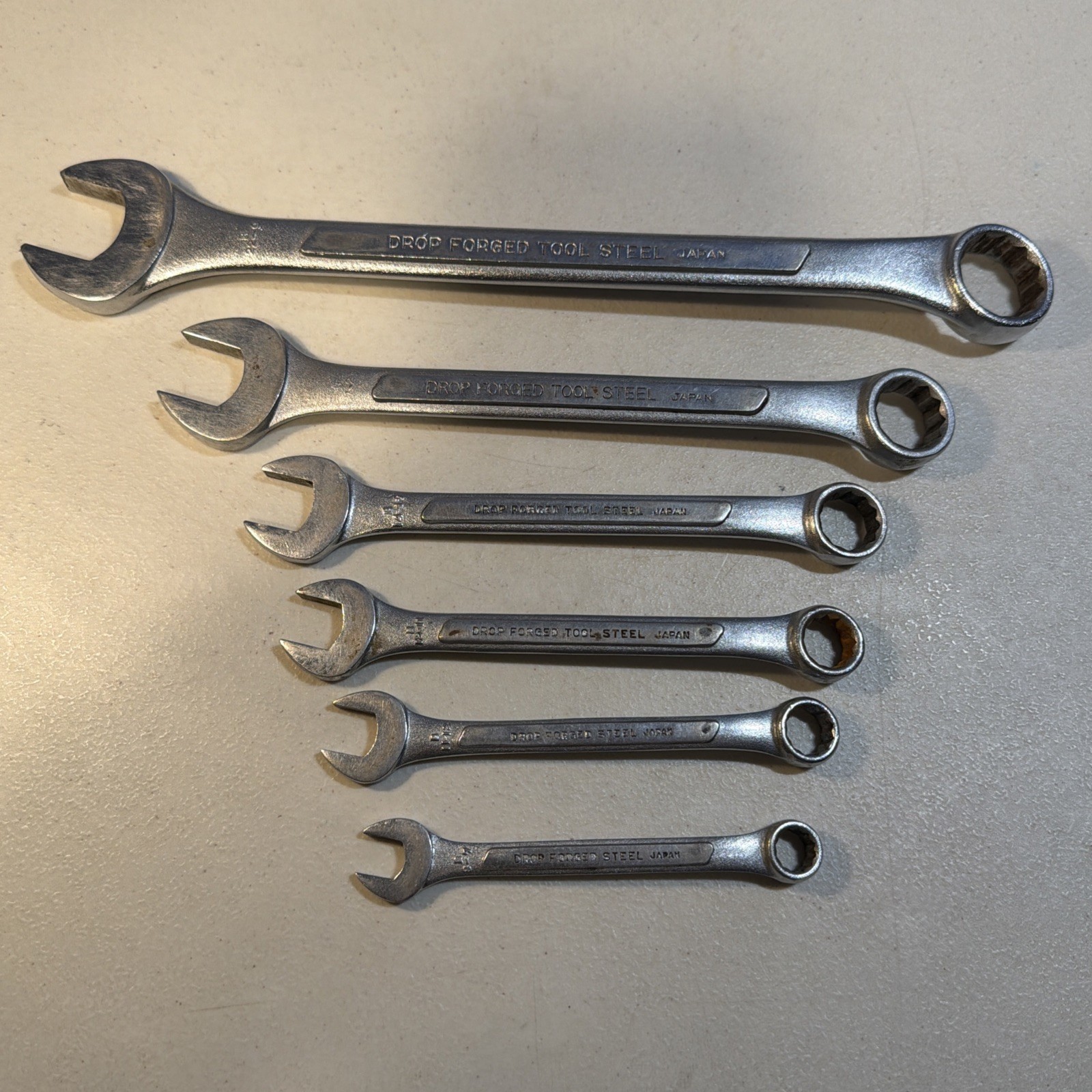 "TrueCraft Metric Combination Wrenches" : 22mm- 17mm-14mm-12mm-11mm-9mm LOT OF 6 gallery