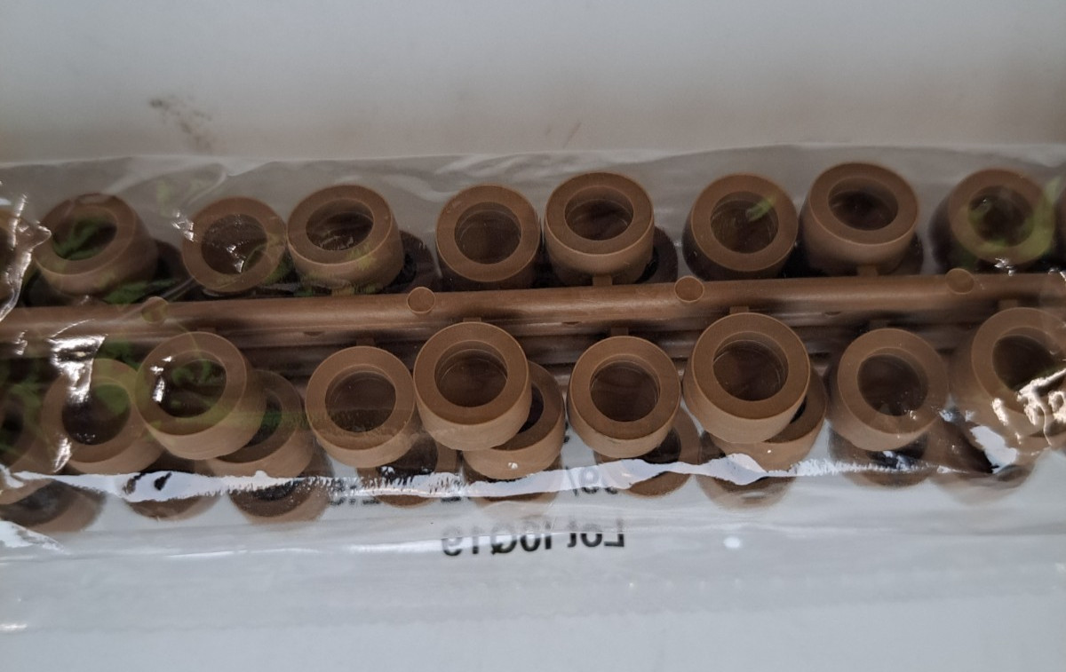 80 TREX GOLDEN HOUR ENHANCED DECKING AND FASCIA PLUGS PVC COLLATED PLUGS ® gallery