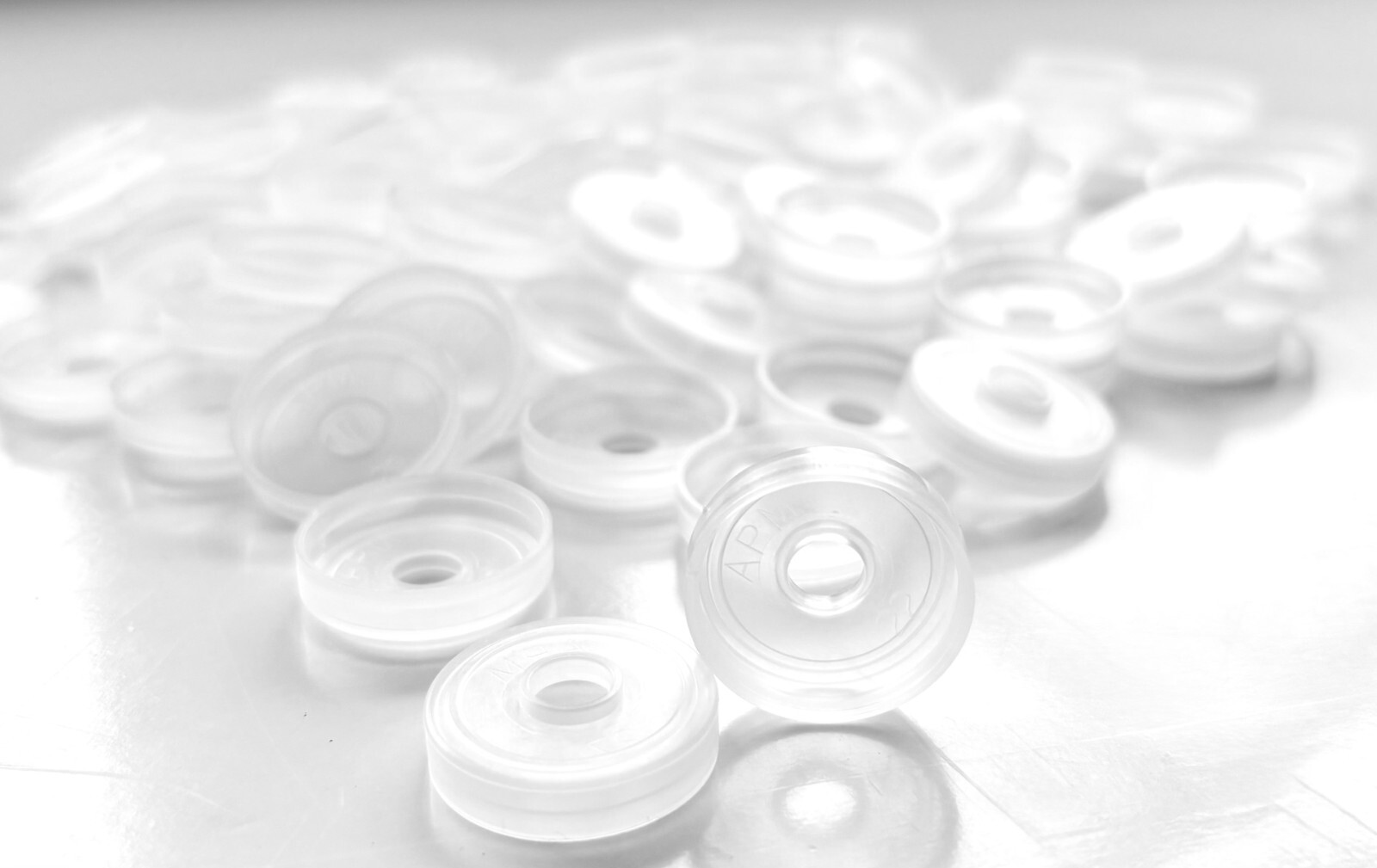 22,000 Pcs. Woozy Orifice Dripper Reducers for 5 fl. oz. & 10 fl oz. Bottles USA gallery