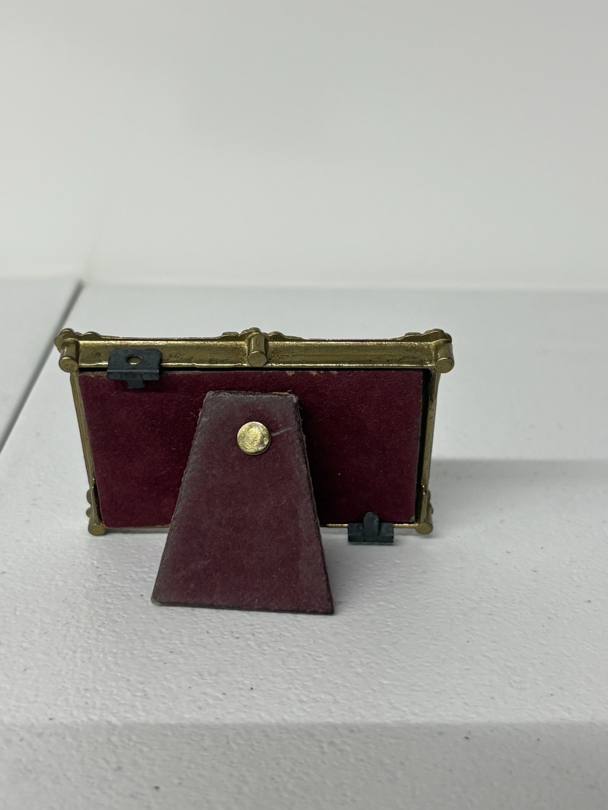 Gold Tone Metal Double Picture Frame Folding Easel Back Red Rear-Loading 3x2” gallery