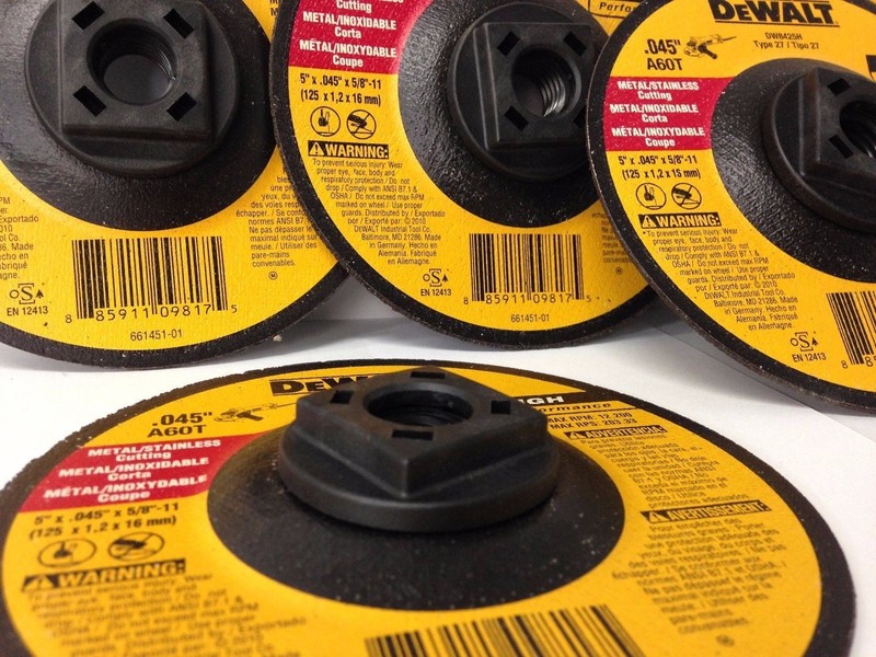 Dewalt DW8425H High Performance 5" x .045" x 5/8"-11 Metal Cutting Wheels 5 Pack gallery