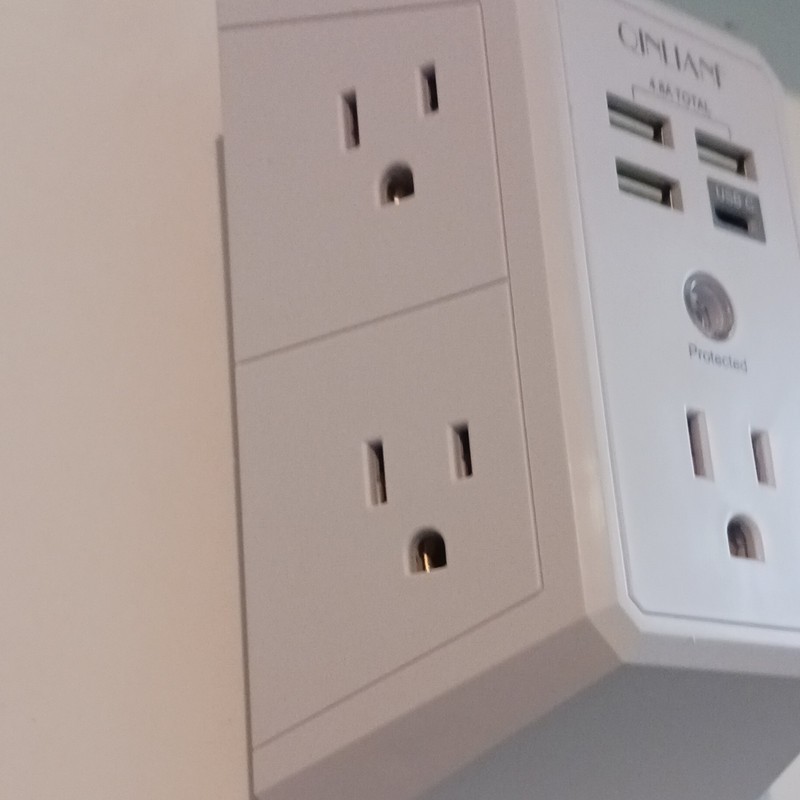 ONIAN 5-Outlet Surge Protector Wall Tap 3 USB-A + USB-C 1680J White gallery