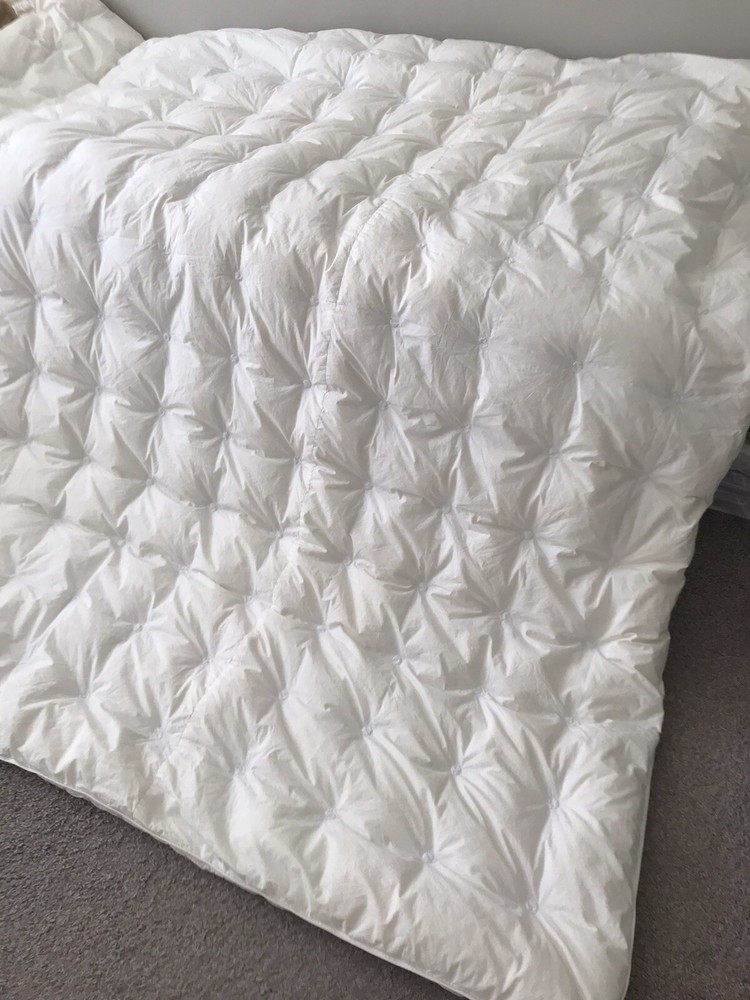 OFELIA DOWN SOFT IVORY COMFORTER SIZE 87in x 87in