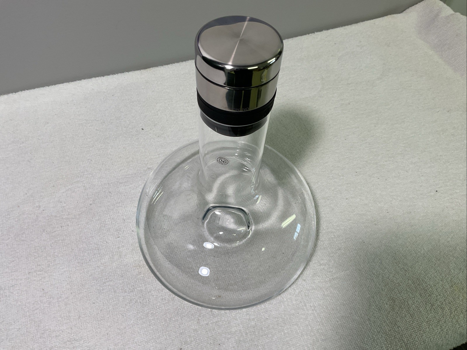 Menu Wine Breather Carafe. Design By Norm. 10x More Oxygen In 2 Minutes. NWOB gallery