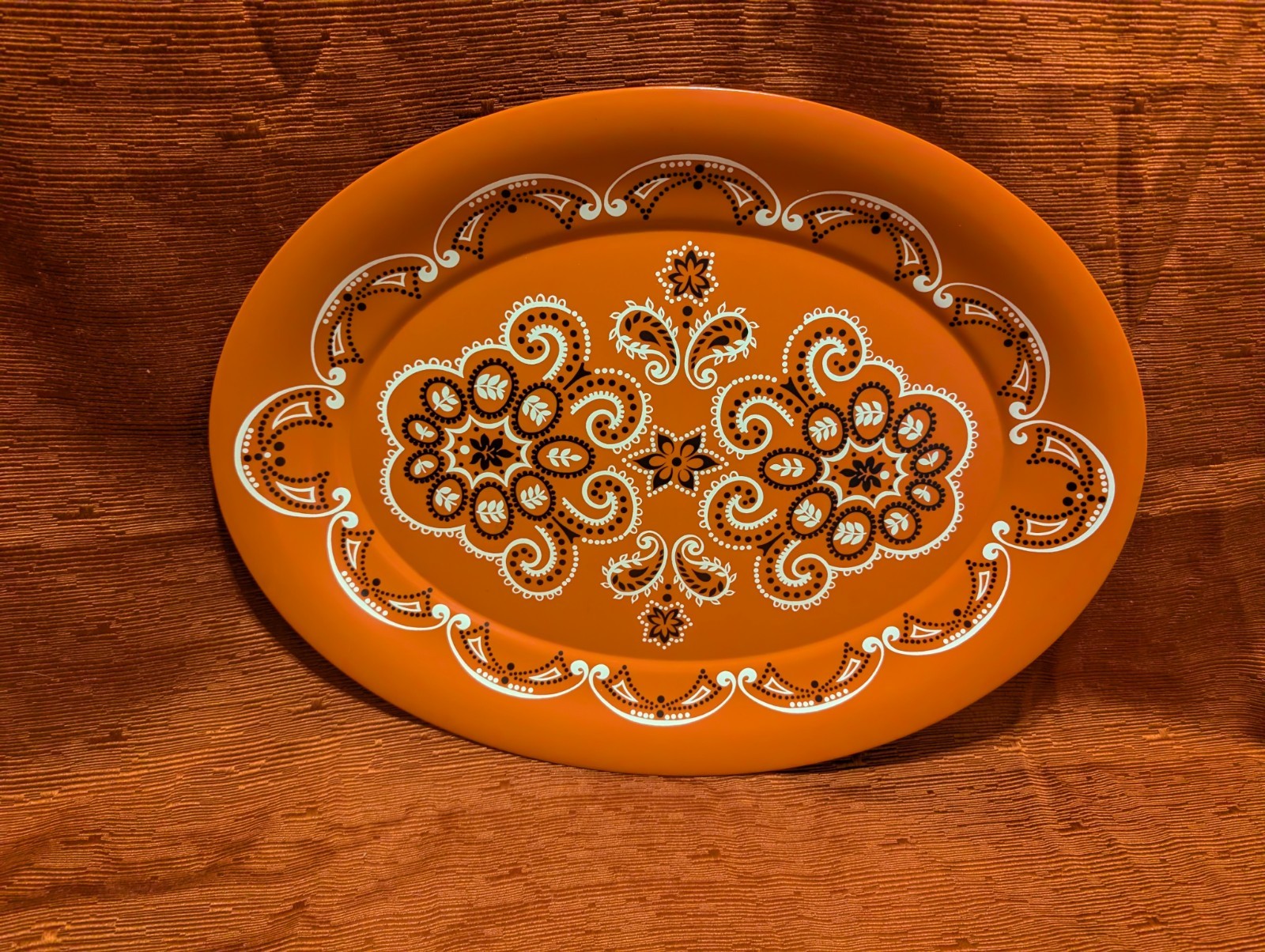 Bandana Patterned Platter gallery