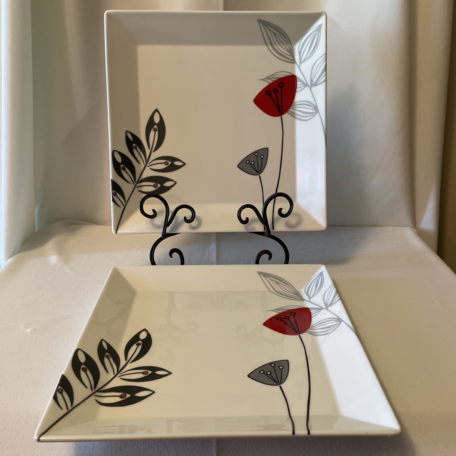 The Celler Whiteware by Macy’s, STEMS , Set if 2 Dinner Plates 10.5" gallery