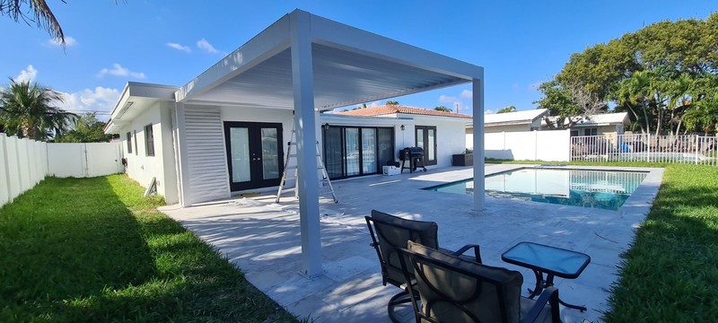 Custom luxury Bioclimatics Pergolas gallery