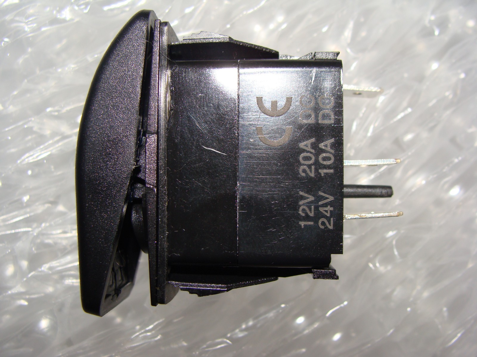 ARB Daystar Carling Style Rocker Switch RED LED's 3 PIn gallery