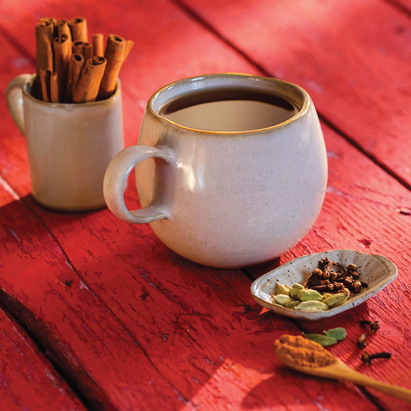 1x Box Bigelow Spiced Chai Decaffeinated Black Tea | 20 Pouches Each | 1.73oz gallery