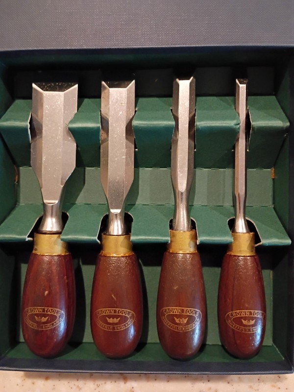Crown Tools 4 Piece Butt Chisel Set Sheffield England NEW IN BOX NEVER USED gallery