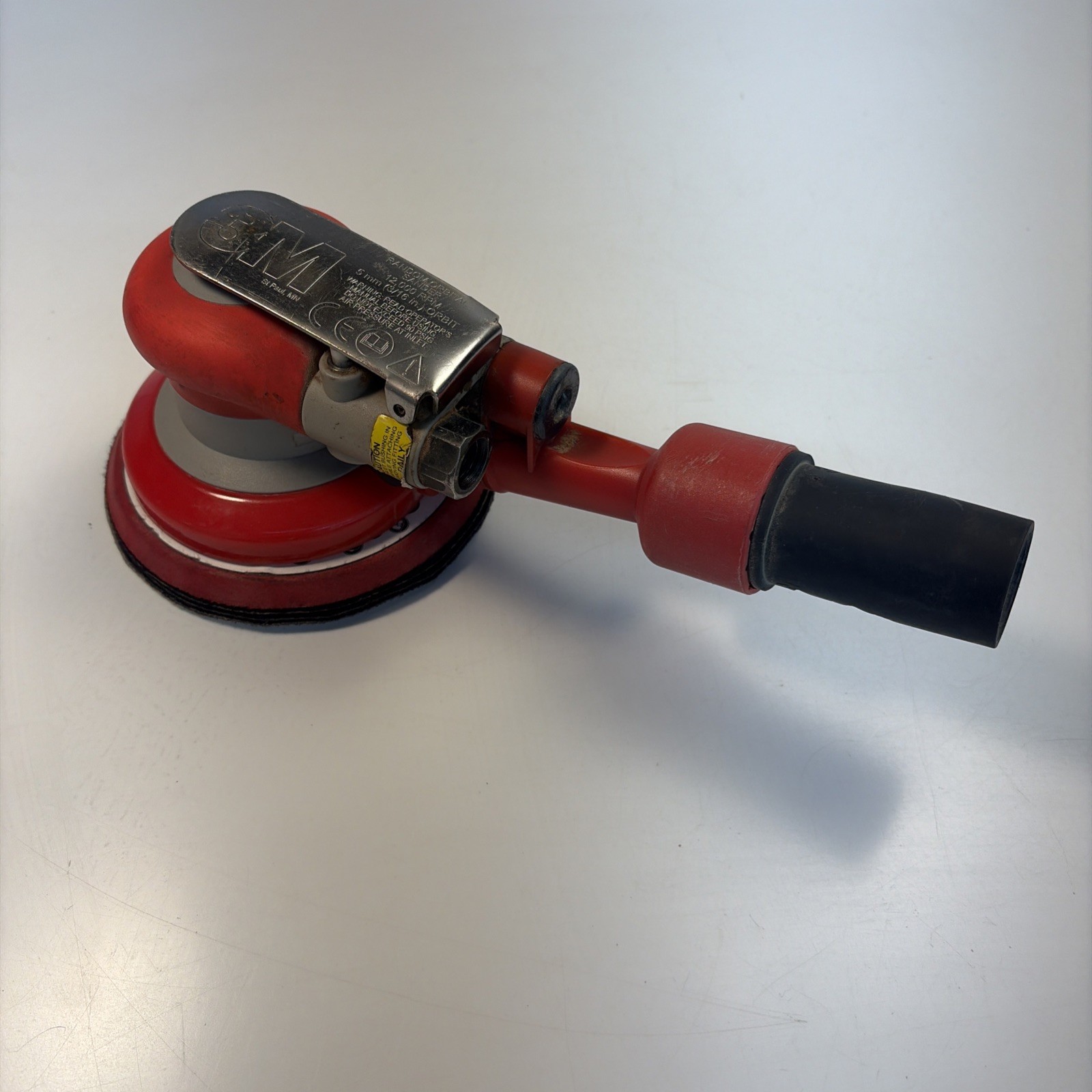 3M Pneumatic Random Orbital Sander 5in Disc 12000 RPM with Vaccuum Port gallery