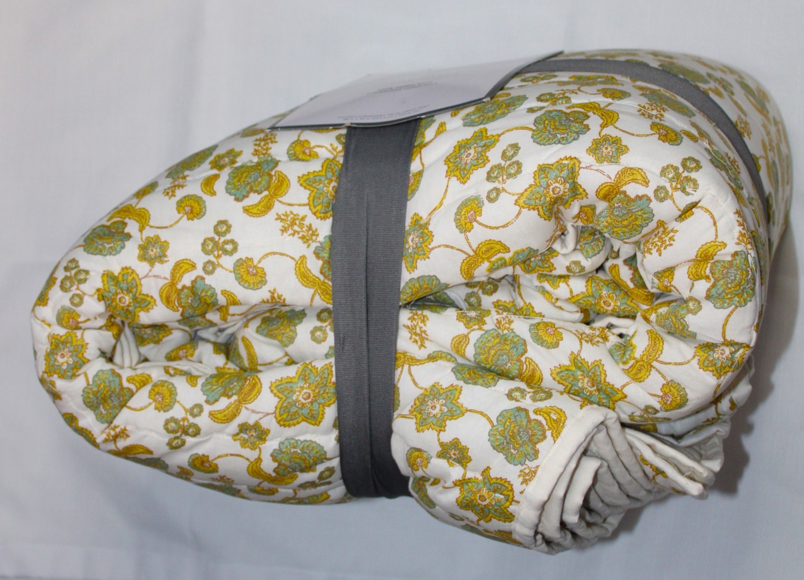 Threshold Pick Stitch Floral Quilt - Full/Queen 88 in x 92 in (NEW) gallery