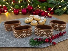 Pottery Barn Iced Gingerbread Stoneware Napkin Rings Mixed Set of 4 NEW in Box