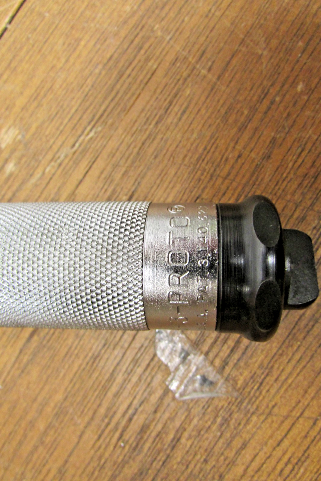 Proto 6016-3 Ratcheting 1/2" Drive Torque Wrench. 10-150 Foot Pounds. 18" Long gallery