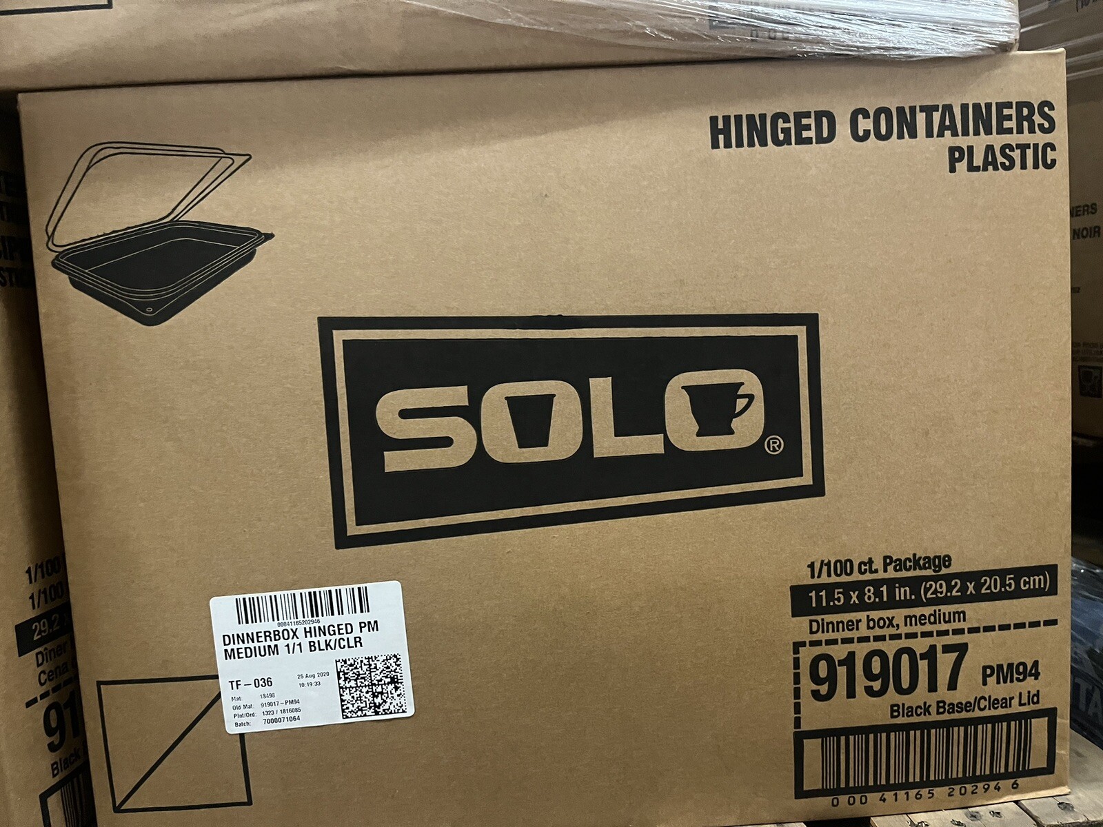 Solo Dinner Box 919017-PM94 11.5 x 8 in MPS Hinged Lid Dinner Box - Black/Clear gallery