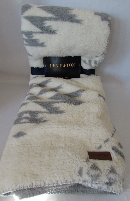NEW Pendleton Icon Sherpa Aztec Throw Blanket Fleece 50x70 Cream Ivory Gray Back gallery
