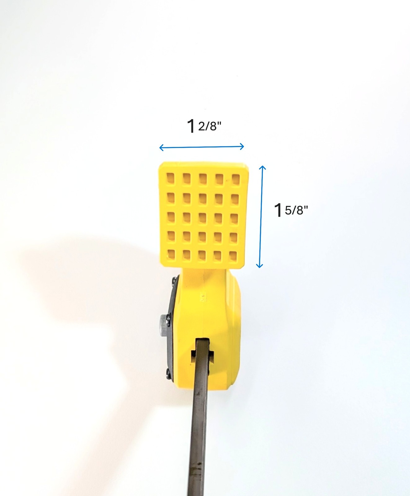 DeWalt Replacement Grip Jaw Pads for Ex-Large 600 lb Trigger/Bar Clamps (2 pack) gallery