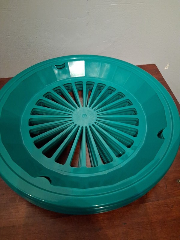 Vintage PackerWare--16 Plastic Paper Plate Holders-- Made in USA--Pink And Green gallery