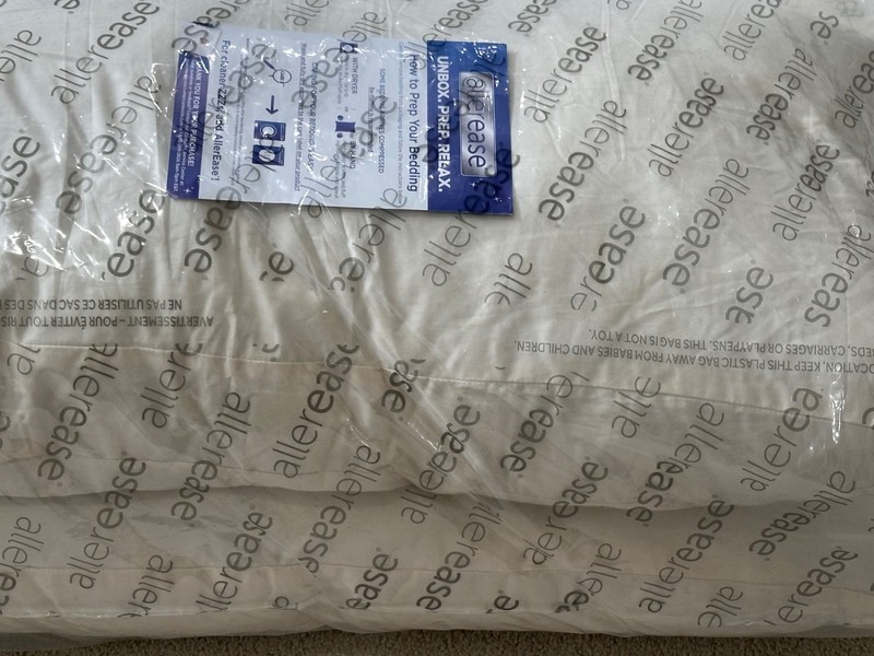 New 2 Pack AllerEase Organic Cotton Top Allergy Protection Bed Pillow King Size gallery