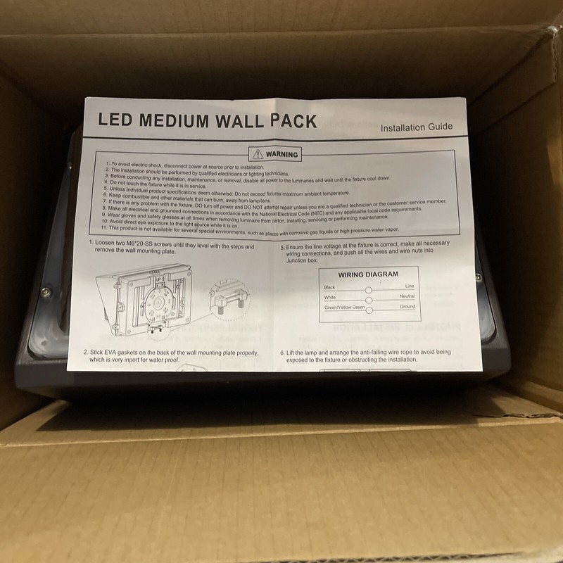 Medium Wall Pack 90w -110-277 Volts - 5000k CCT gallery