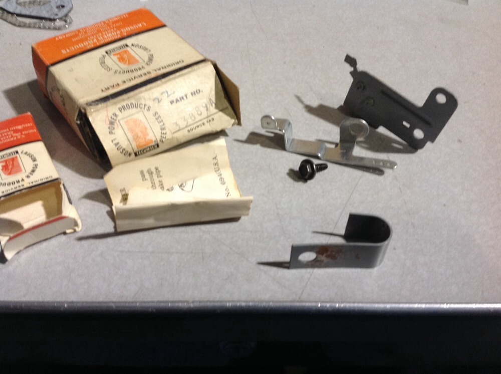 (1) Tecumseh Control Bracket-Carburetor Pat # 33889A