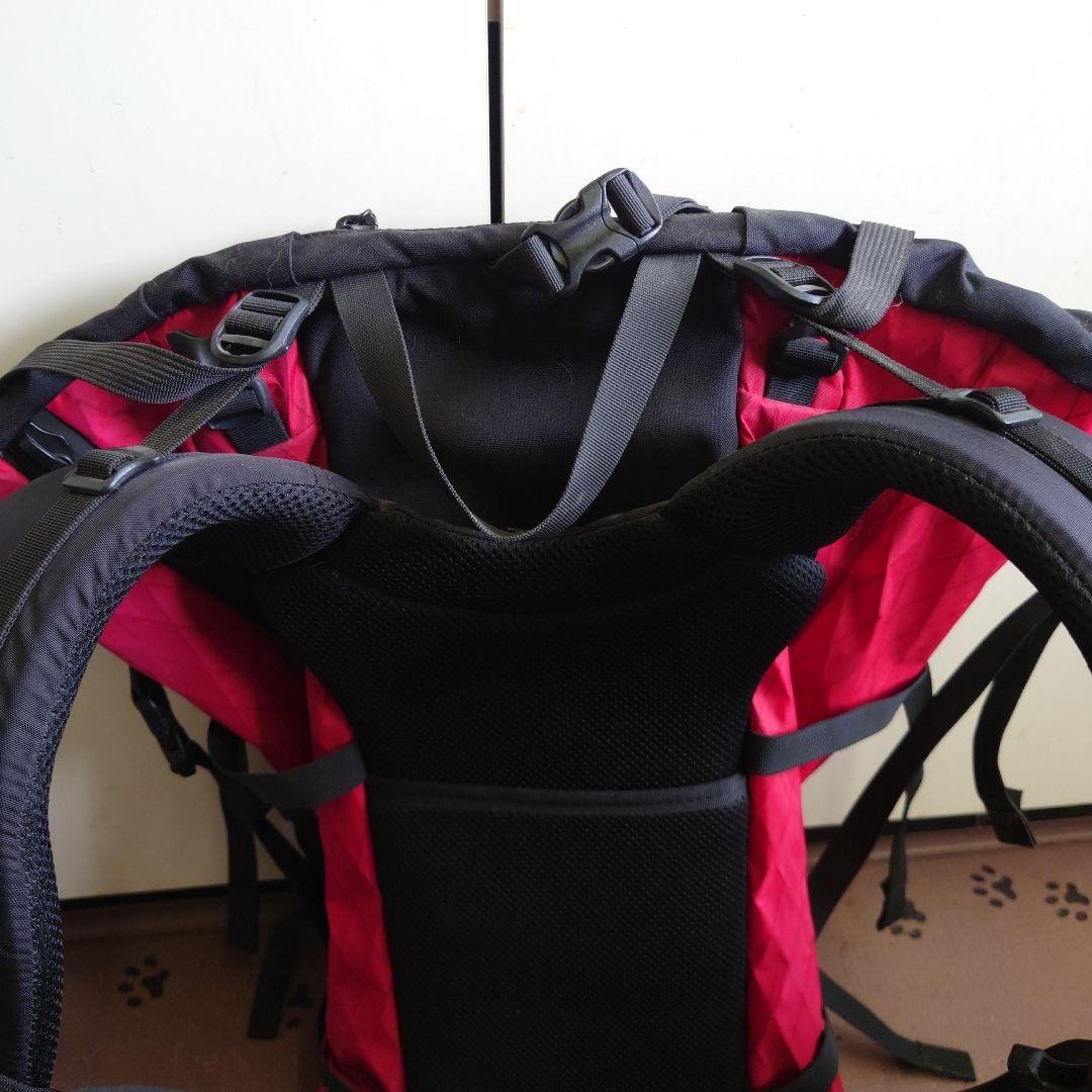 Mystery Ranch X-40 Backpack Nylon Mesh Padding Adjustable Straps Black/Red Used 4