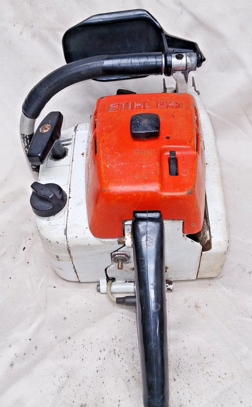 STIHL CHAINSAW, MODEL 041, PROJECT SAW, HAS COMPRESSION, NO SPARK SEE INFO BELOW gallery