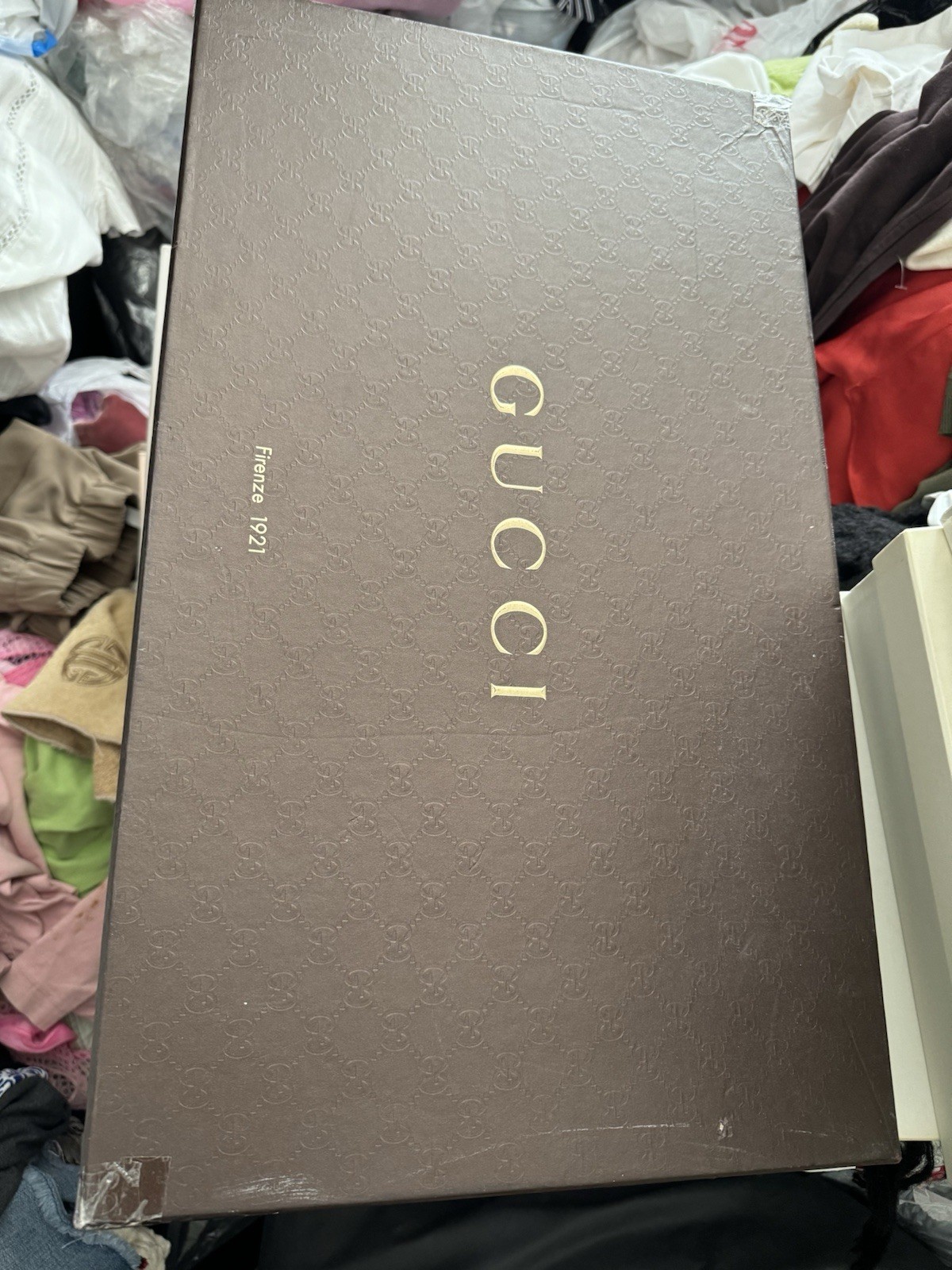 GUCCI LOGO JUMBO SIZE TALL BOX BOX gallery